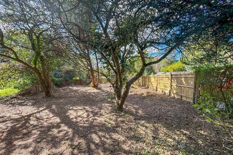 undefined, Hooe, TN33