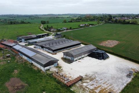 Farm to rent, Fen Road, Halton Holegate, Spilsby