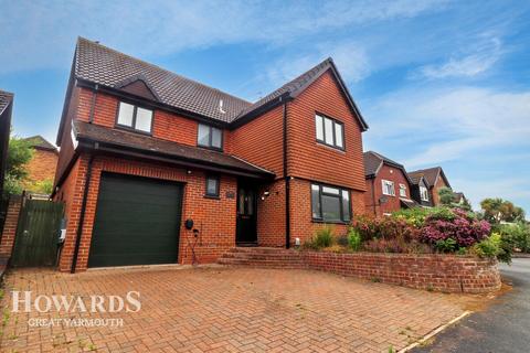 4 bedroom detached house for sale, Prince of Wales Road, Caister-on-Sea