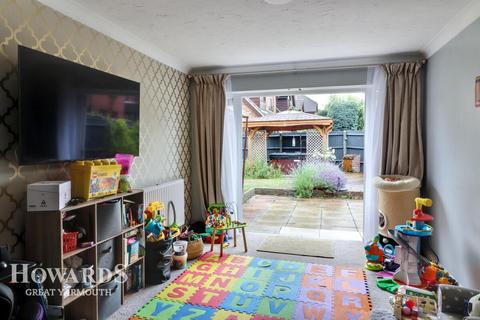 4 bedroom detached house for sale, Prince of Wales Road, Caister-on-Sea