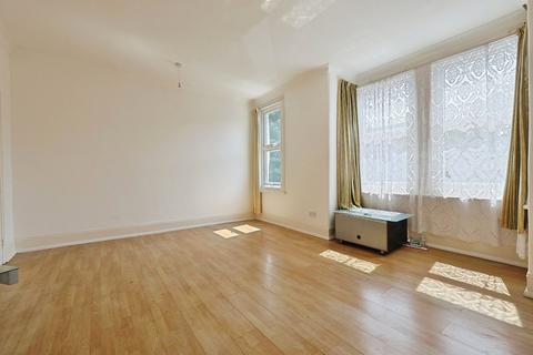 4 bedroom terraced house for sale, Minet Avenue, London NW10