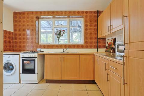 4 bedroom terraced house for sale, Minet Avenue, London NW10