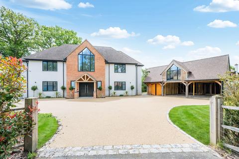 5 bedroom detached house for sale, Crawley Down Road, Felbridge RH19