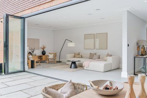 5 bedroom detached house for sale, Crawley Down Road, Felbridge RH19