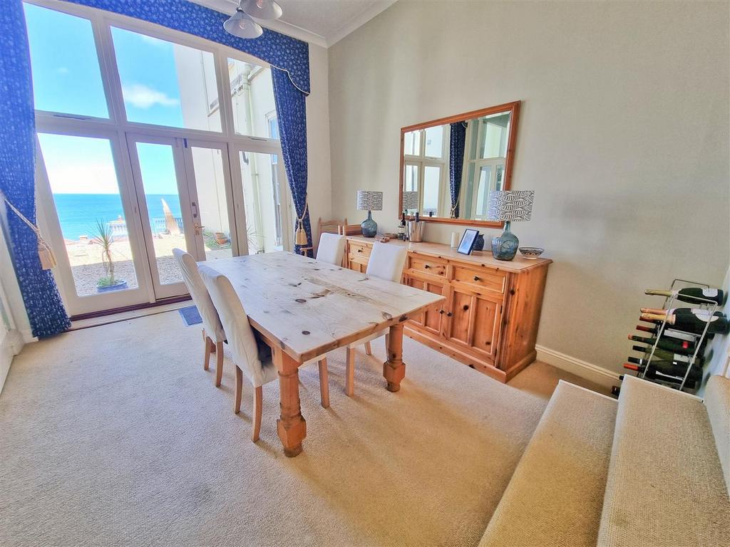 Dining Room.jpg