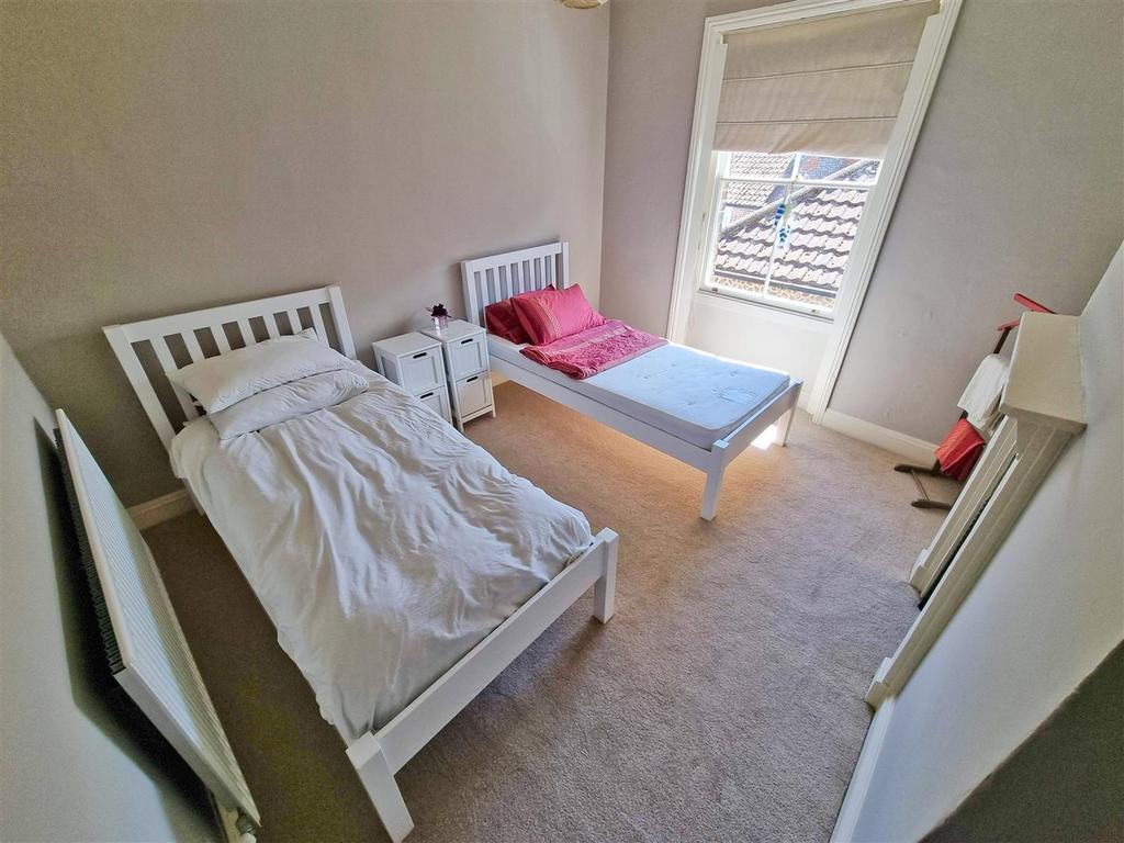 Bedroom 2.jpg