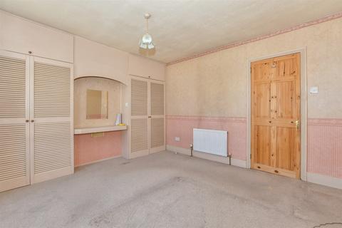 2 bedroom terraced house for sale, Waghorn Road, Snodland, Kent