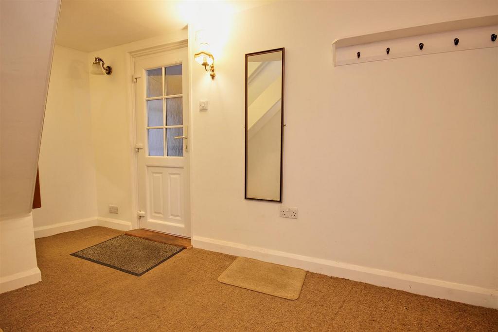 Side entrance hall