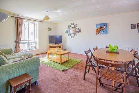 2 bedroom flat for sale, Sir Bernard Lovell Road, Malmesbury, SN16