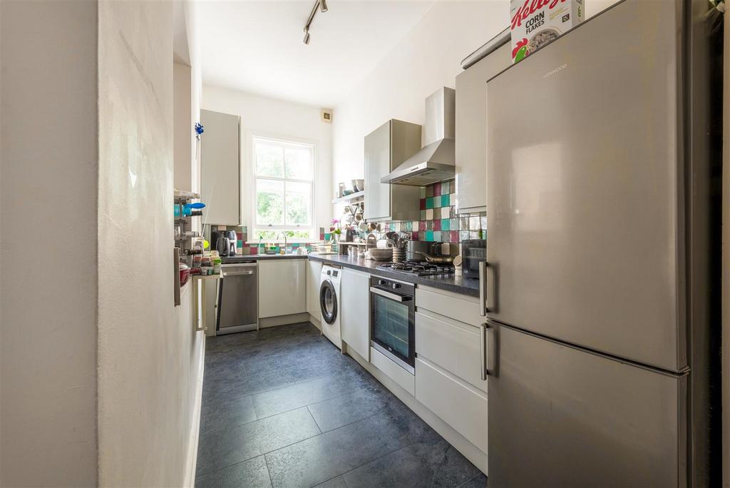 Flat 1, 3 Silwood Terrace9.jpg
