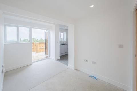 undefined, Purton SN5