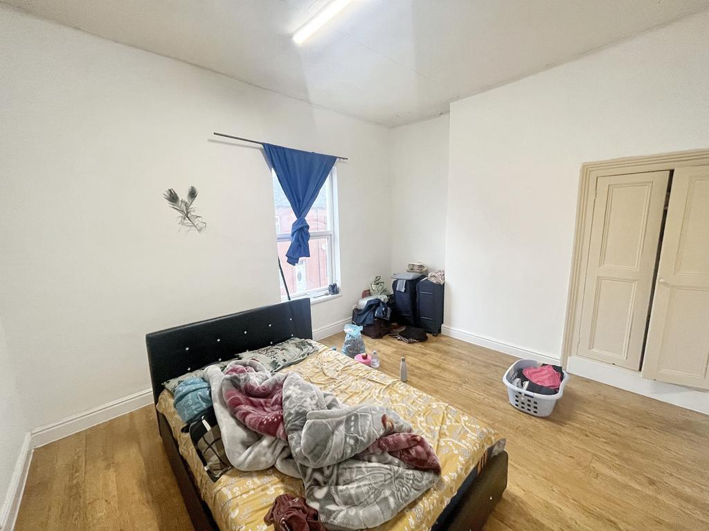 2 Raikes Road
