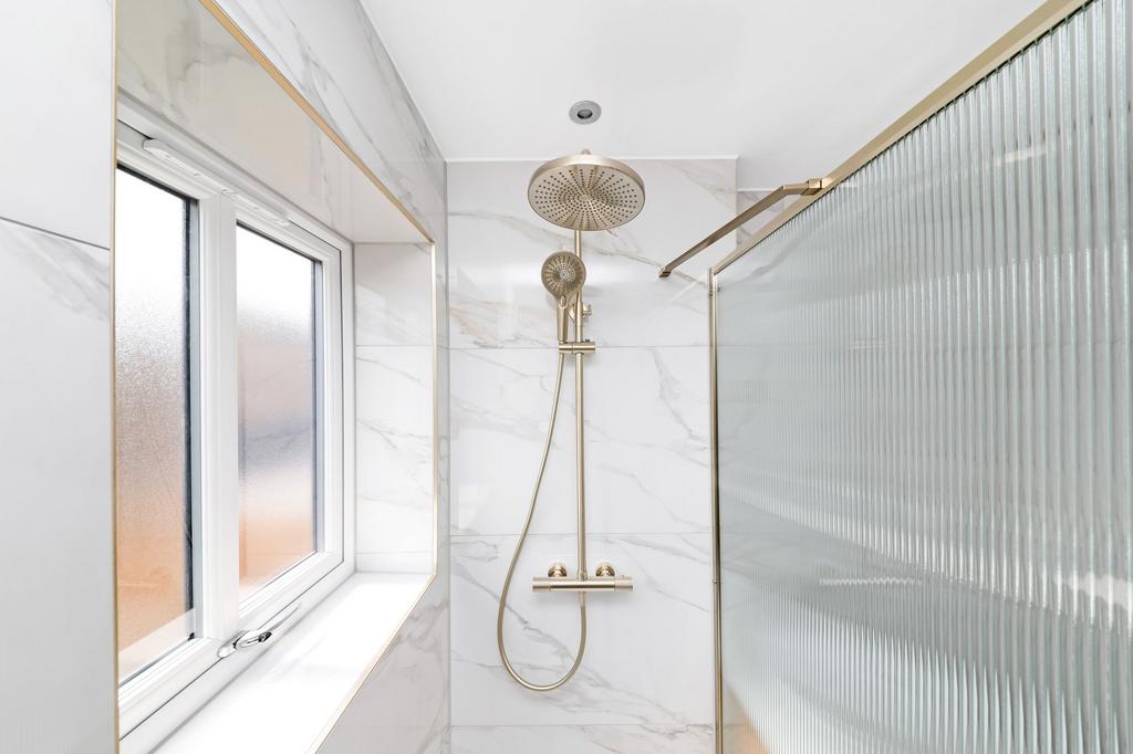 Bedroom one ensuite