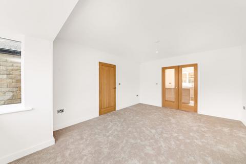 4 bedroom detached house for sale, Summer View, Holmfirth, HD9