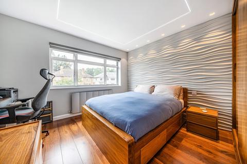 undefined, Bowness Crescent, London, SW15