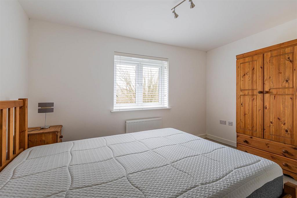 George Crescent 34-4.jpg