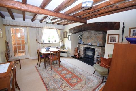 undefined, Gwyddelwern, Corwen