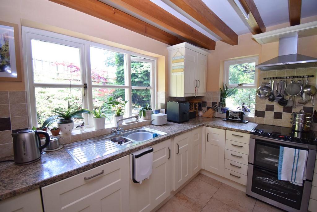 Kitchen / Breakfast Room