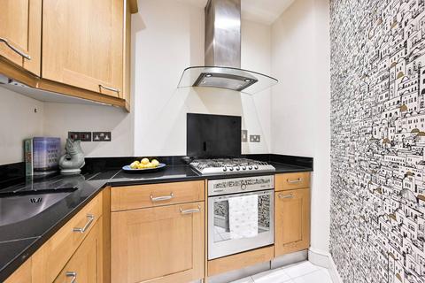 1 bedroom flat for sale, Redcliffe Square, Chelsea, London, SW10