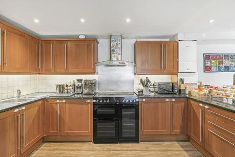 4 Maresfield, Croydon, CR0 5UA