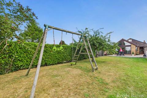 undefined, Ganstead Lane, Bilton HU11