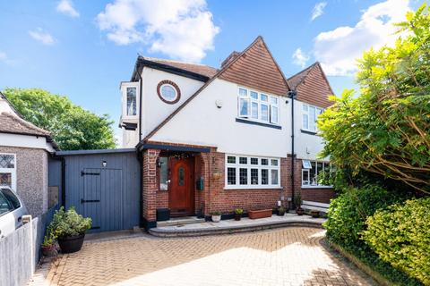 4 bedroom detached house for sale, Ewell Park Way, Ewell, Epsom