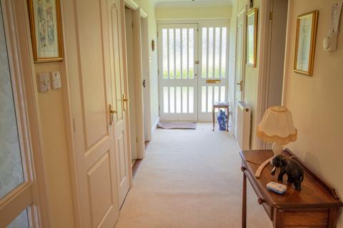 2 bedroom detached bungalow for sale, Potters Close, West Hill