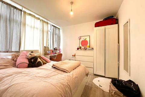4 bedroom maisonette to rent, London, London SW9