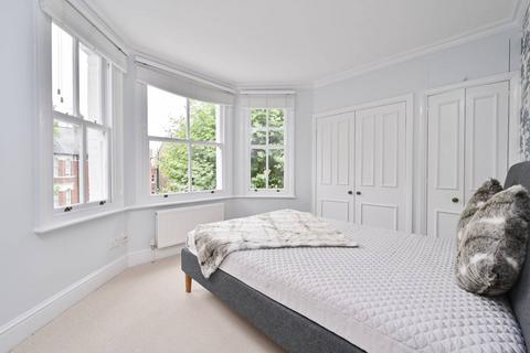 2 bedroom flat for sale, St Quintin Avenue, North Kensington, London, W10