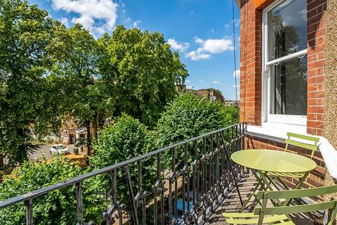 3 bedroom apartment for sale, Cavendish Gardens, Trouville Road, London, SW4