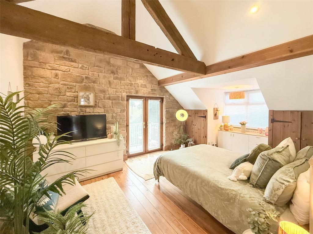 Maseter Bedroom