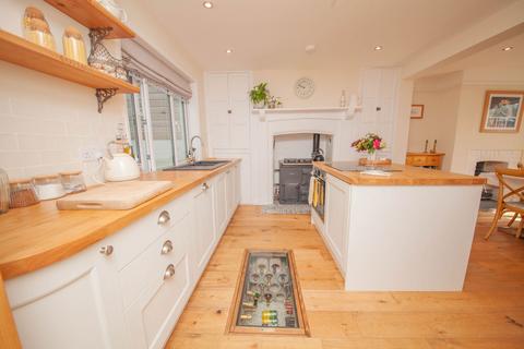 undefined, Kingsbridge TQ7