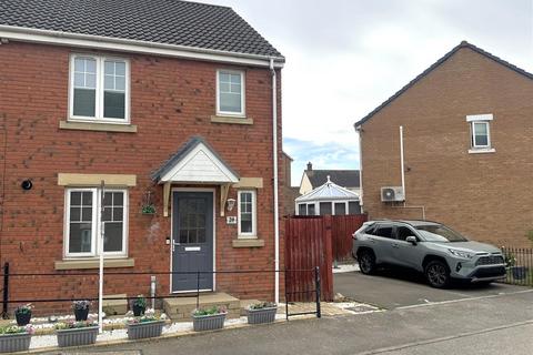 Wren Close, Corby NN18