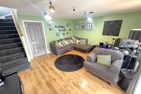 undefined, Wren Close, Corby NN18