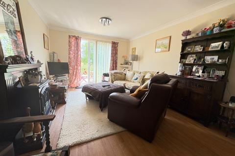 2 bedroom apartment for sale, Burford Road, Lechlade, Gloucestershire, GL7