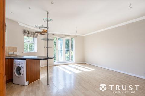 2 bedroom flat for sale, Fearnley Croft, Gomersal, BD19