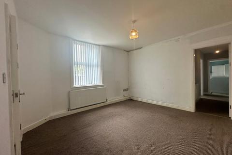 2 bedroom apartment to rent, York Terrace, Southport, Merseyside, PR9