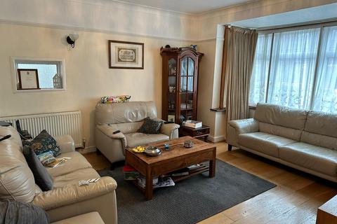 4 bedroom semi-detached house to rent, Kingsbridge Road, Southall UB2
