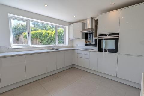 3 bedroom semi-detached house for sale, St Marks Close, Worcester WR5