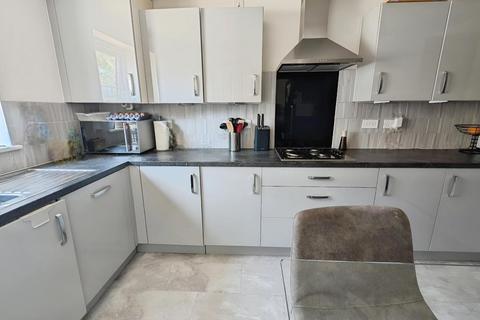 18 Clark Drive, Yate, Bristol, BS37 7EH