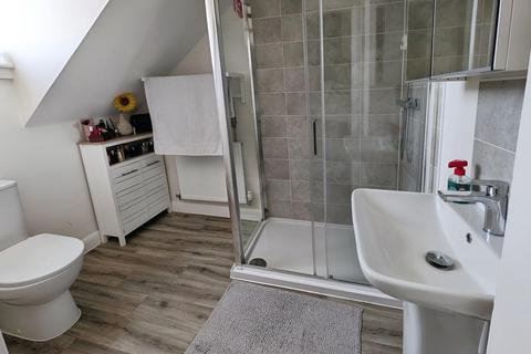 18 Clark Drive, Yate, Bristol, BS37 7EH