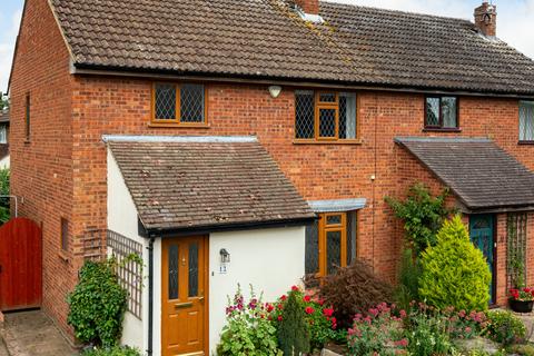 12 Dinmore, Bovingdon, Hemel Hempstead, HP3 0QQ