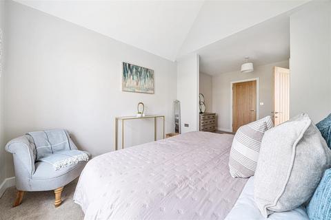 4 bedroom detached house for sale, Chase Road, Lindford, Bordon, Hampshire