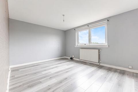 3 bedroom apartment for sale, Northfield Farm Avenue, Edinburgh, EH8