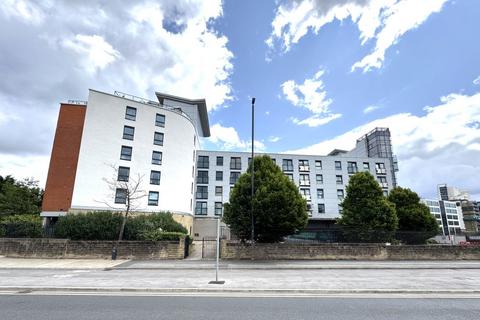 1 bedroom flat for sale, Magellan House, Armouries Way, Leeds