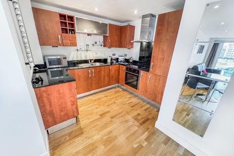 1 bedroom flat for sale, Magellan House, Armouries Way, Leeds