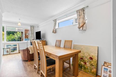 4 bedroom detached house for sale, Coombe Rise, Oadby LE2