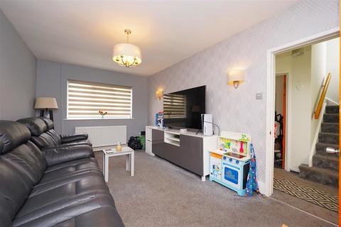 17 Rising Side, Barrow-in-furness, LA13 9ES