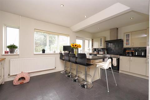 17 Rising Side, Barrow-in-furness, LA13 9ES