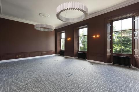 Office to rent, 22 Queen St Edinburgh EH2 1JX